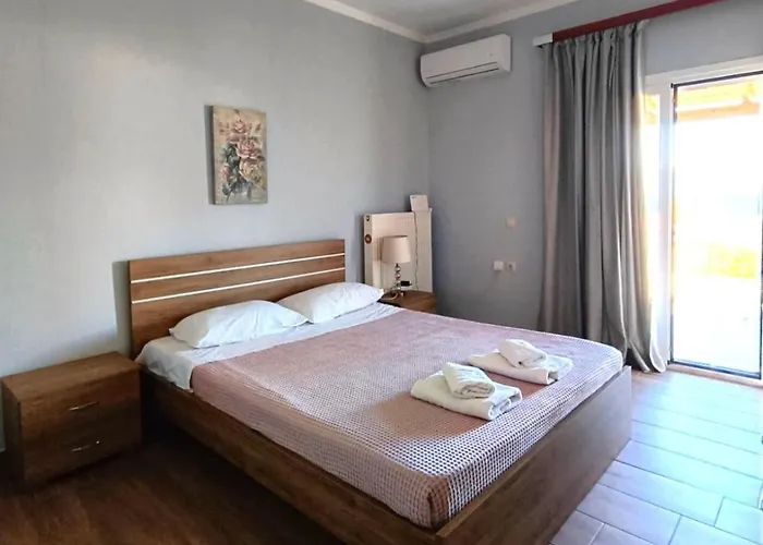 Apartament Giota's 100m Fro The Karavomylos