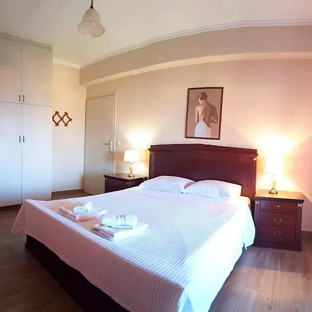 Apartament Giota's 100m Fro The *